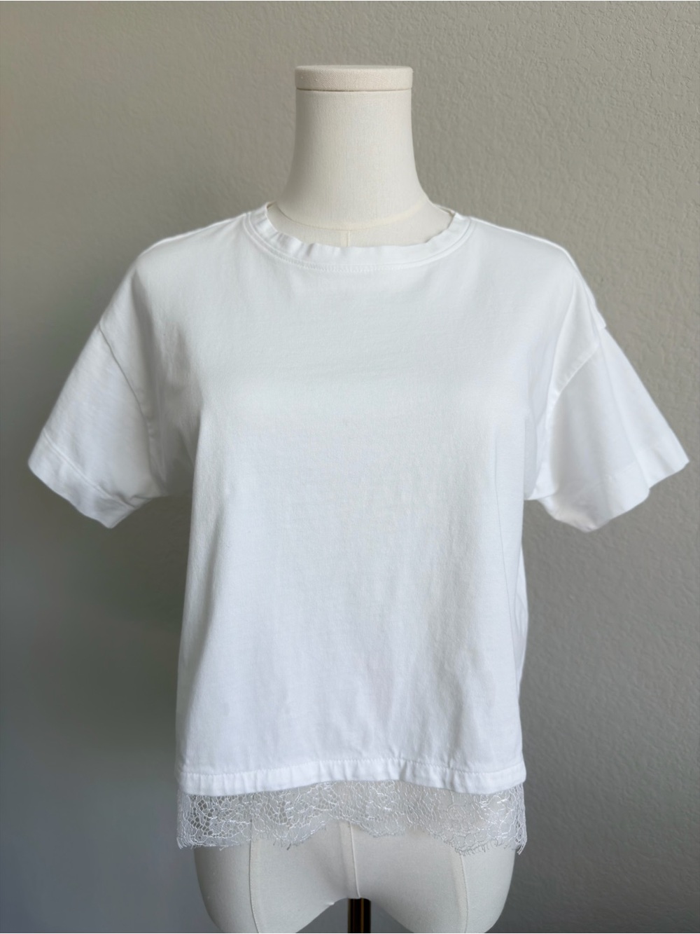 LOFT White Lace Hem Tee Top | Size Small Petite SP - Picture 2 of 10